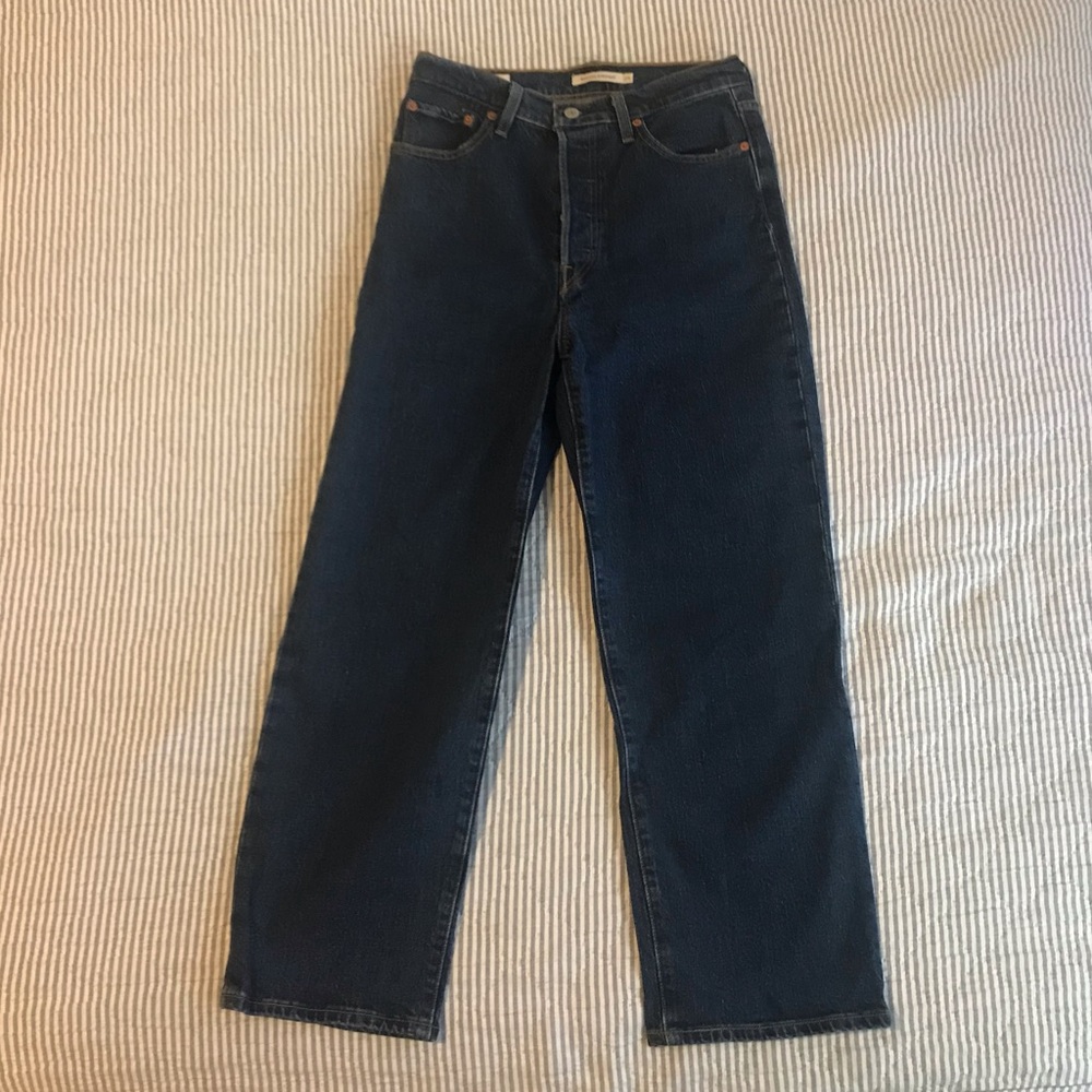 COPY - Levi’s Ribcage Jeans - Picture 6 of 9